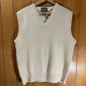 Lord & Taylor Men's V-Neck Cream Ivory Sweater Vest 100% Wool Academia Preppy